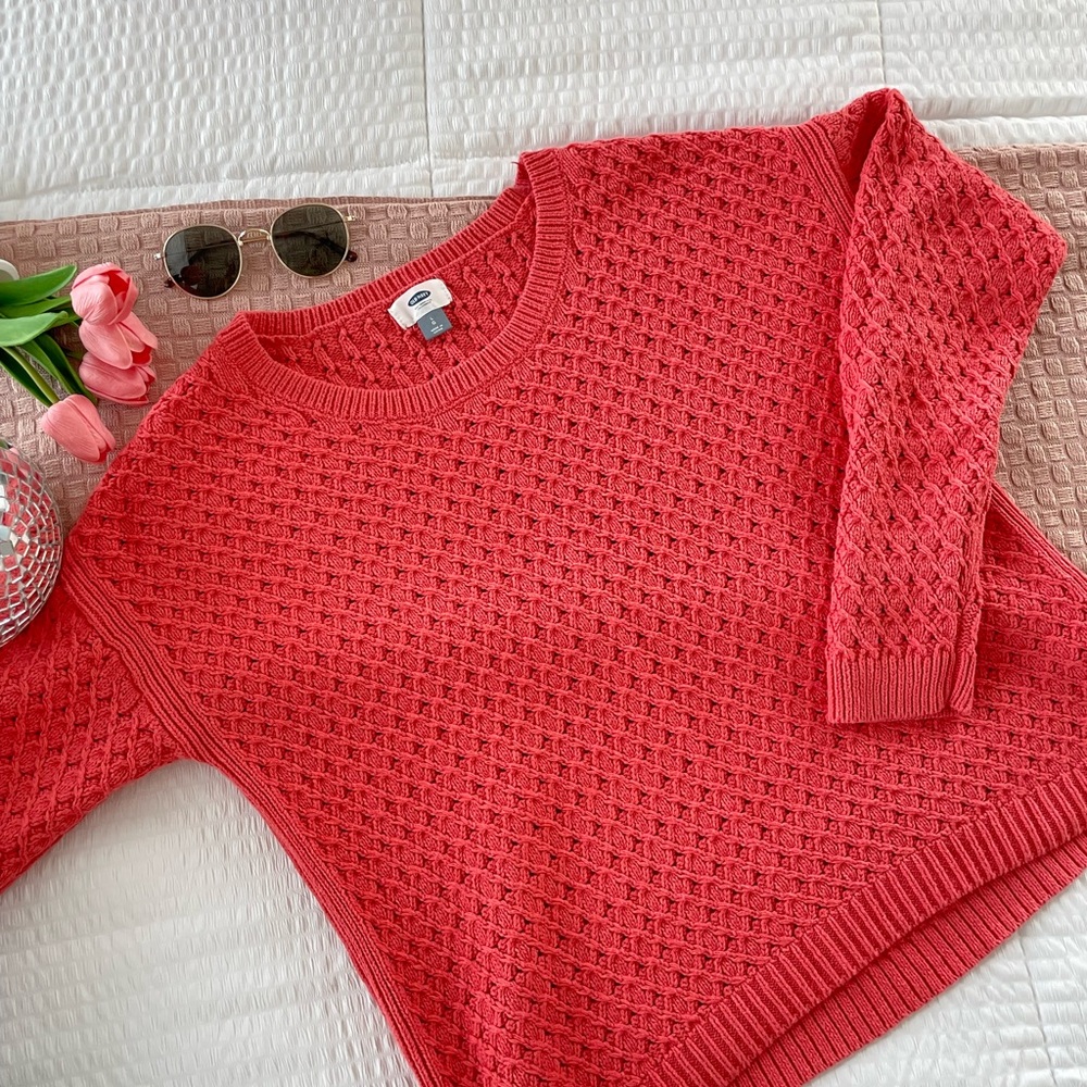 Pink sweater 💘